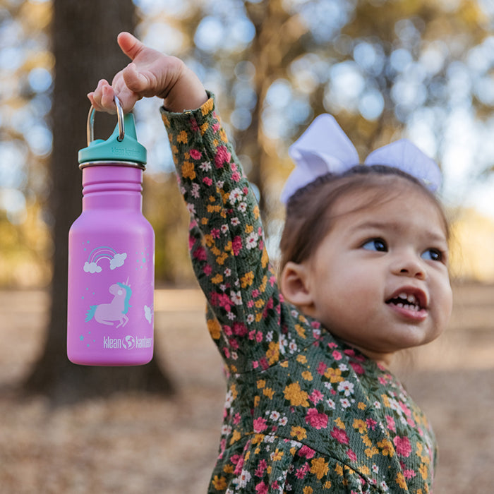 classic-kid-sippy-cap-c6 K12CNSIPPY-UN-kids_bottle_unicorn_lifestyle.jpg