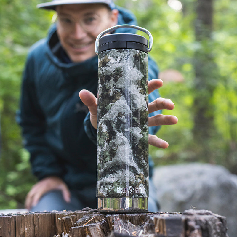 20oz-tkwide-with-twist-cap-mossy-oak-v0 20oz_bottle_twist_mossyoak_terragila_closeup_square.jpg