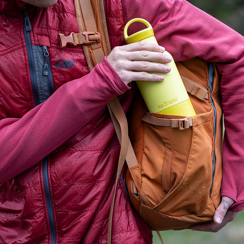 20oz-rise-classic-with-arch-loop-cap-z8 20oz_rise_classic_insulated_bottle_acacia_backpack_square.jpg