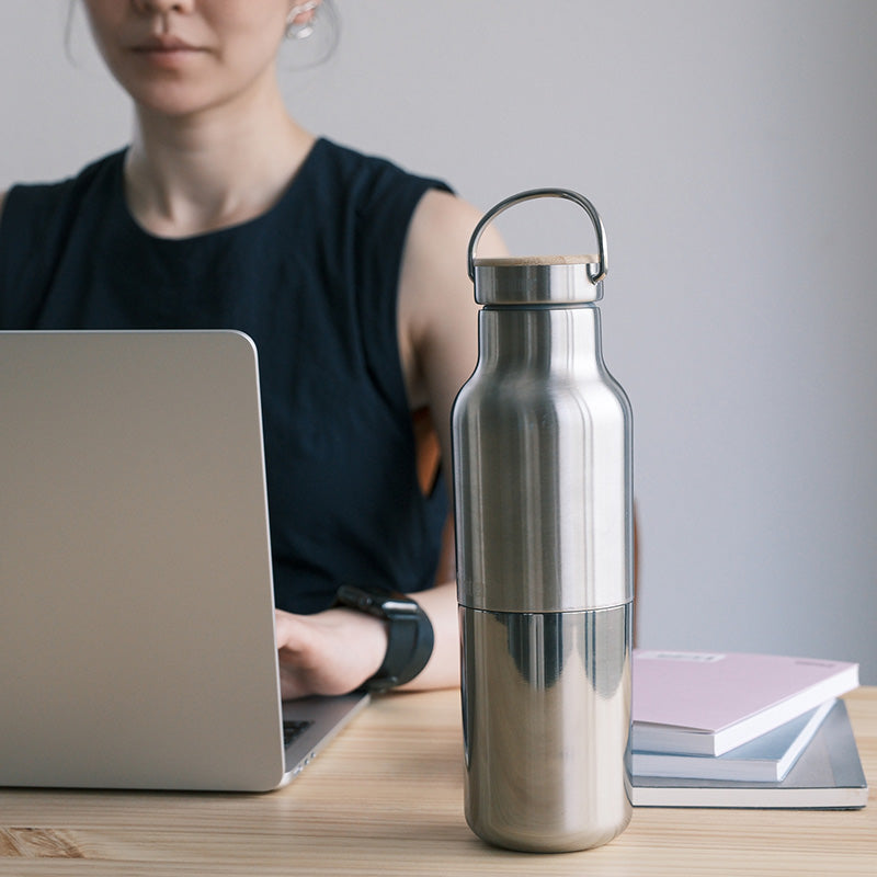 20oz-rise-reflect-with-bamboo-cap-v2 20oz_rise_reflect_desk_laptop_square.jpg