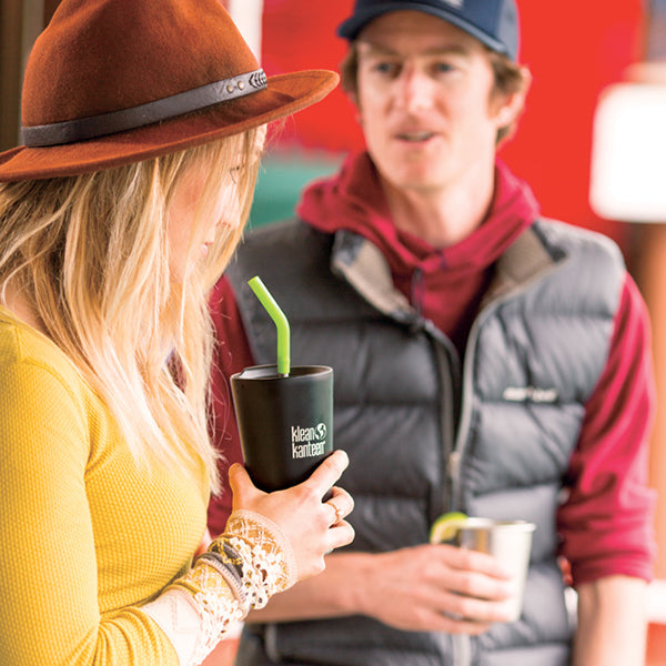 tumbler-straw-lid-with-straw-m2 K16VSSC-SB-guy-girl_style_9a499e23-5b7a-4a0d-b42e-d1b4b02627b2.jpg
