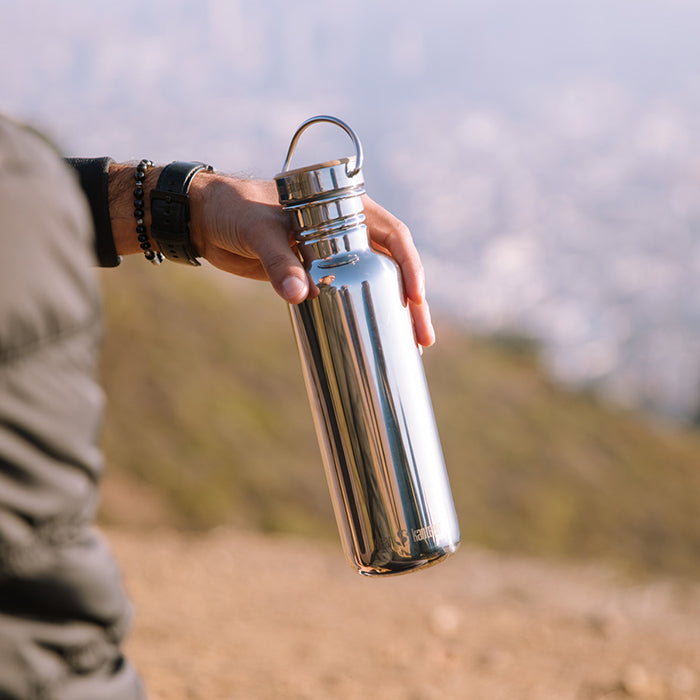 27oz-reflect-with-bamboo-cap-y2 K27SSLRF-MS-BAMBOO_reflect_bottle_hand_lifestyle.jpg
