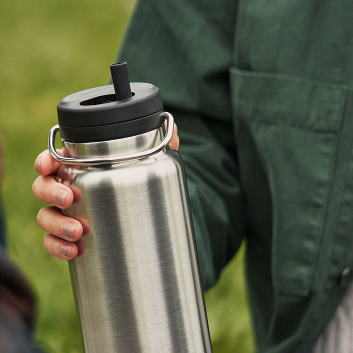 tkwide-twist-cap-with-straw-kit-t5 K32TKWSSL-BS-T-TWIST-32_oz_water_bottle_straw_cap_lifestyle_76e40be3-2488-47fa-afd0-c7d5ba075b15.jpg