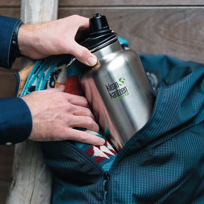 tkwide-chug-cap-x9 K64TKWSSL-BS-Chug-Cap-Out-of-Duffle_lifestyle.jpg