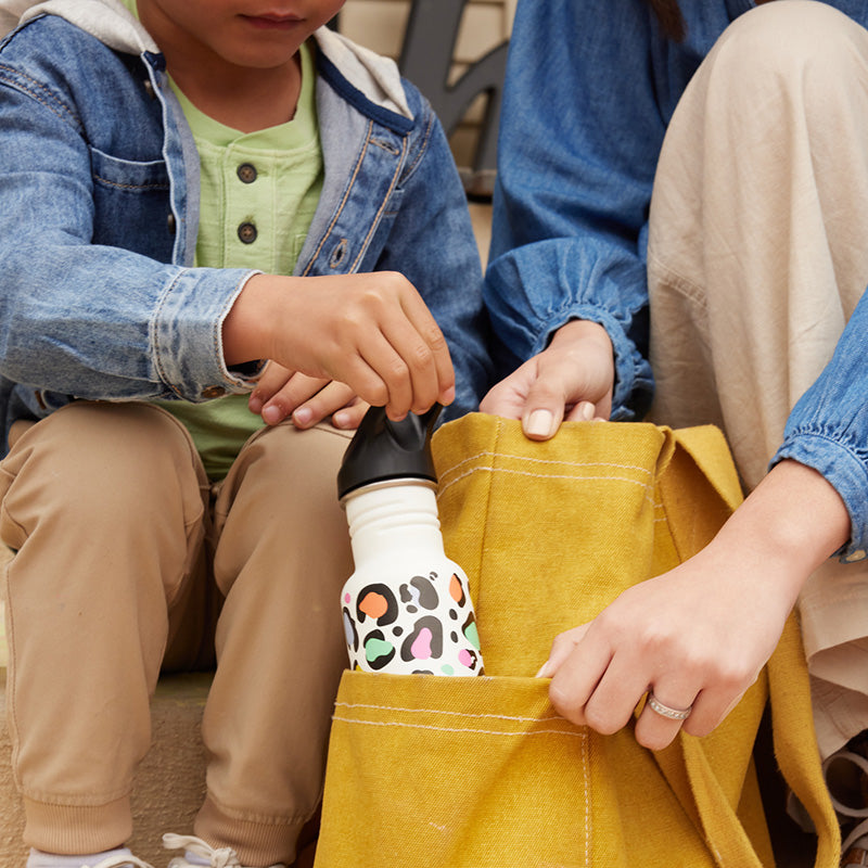 12oz-kid-s-classic-with-flip-seal-sport-cap-z2 kid_sport_flip_seal_12oz_bag_pull_square.jpg