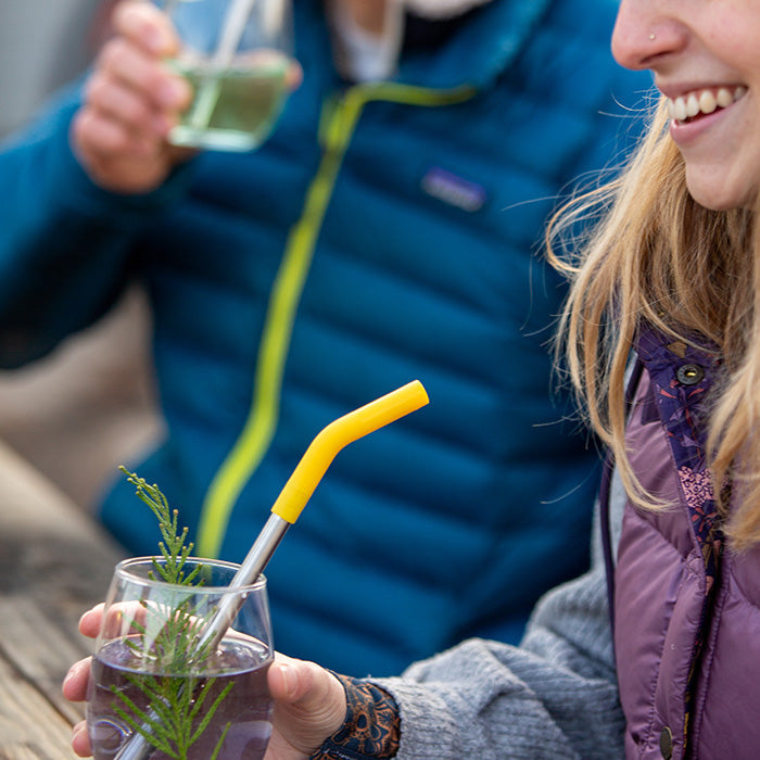 straw-4-pack-n6 recycled_steel_straw_drink_smile_lifestyle.jpg