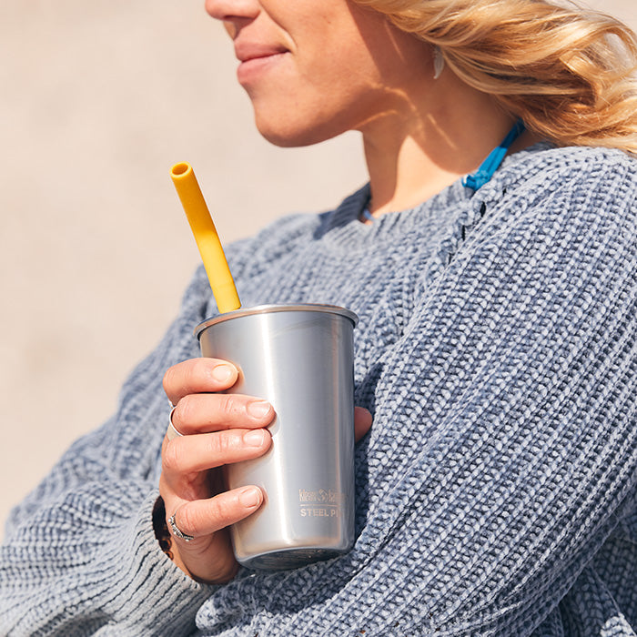 straw-4-pack-n6 recycled_steel_straw_pint_sun_lifestyle.jpg