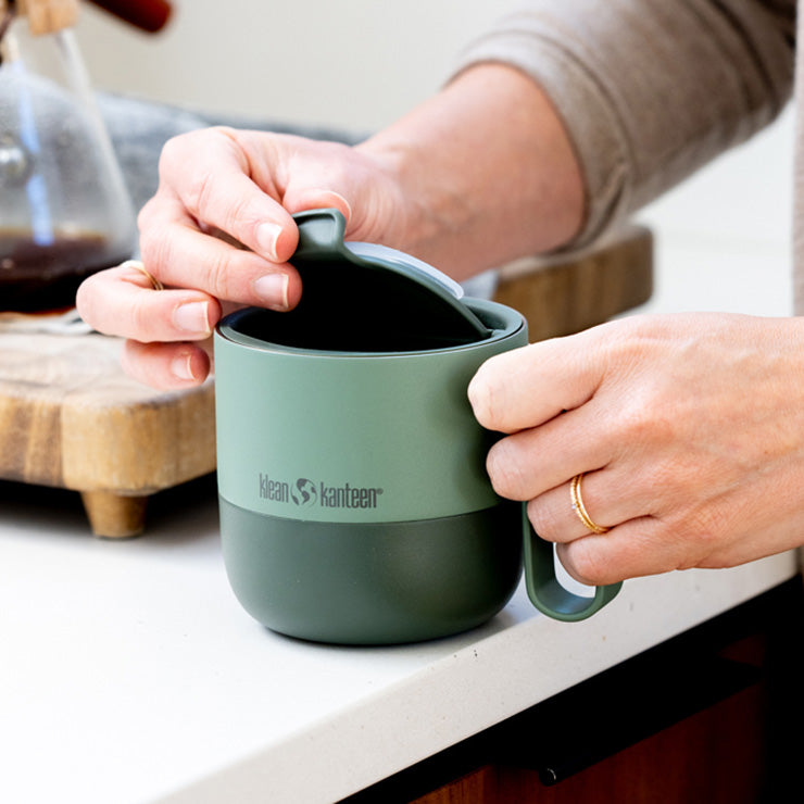 flip-lid-o3 rise_flip_lid_large_coffee_mug.jpg
