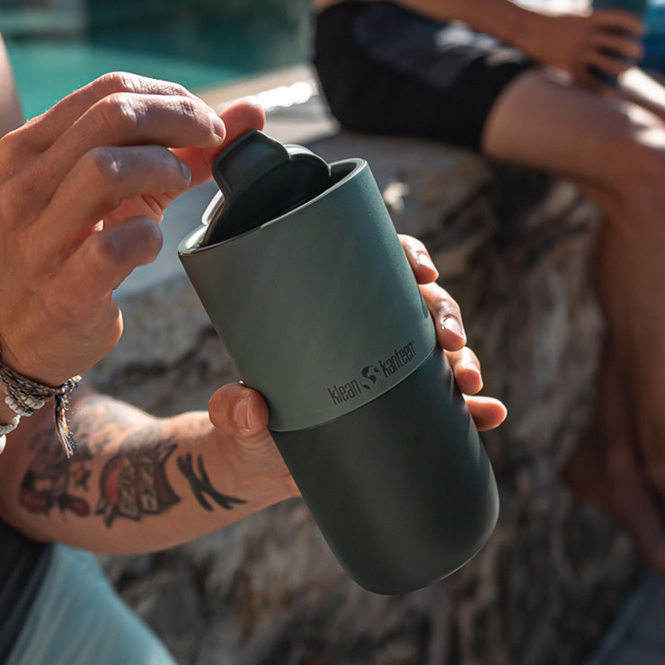 flip-lid-o3 rise_flip_lid_small_tumbler_open.jpg