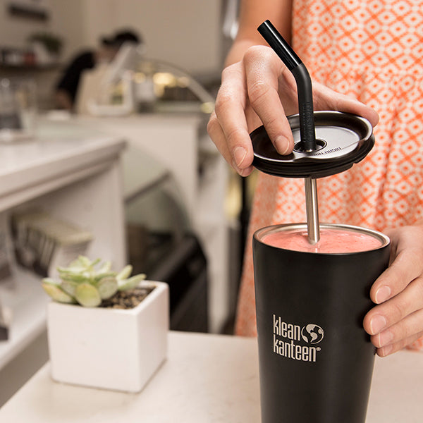 tumbler-straw-lid-with-straw-m2 steel_straw_smoothie-At-Counter-With-Lid_lifestyle_a071dbd2-9fd8-4eea-b04c-2a3732ff8612.jpg