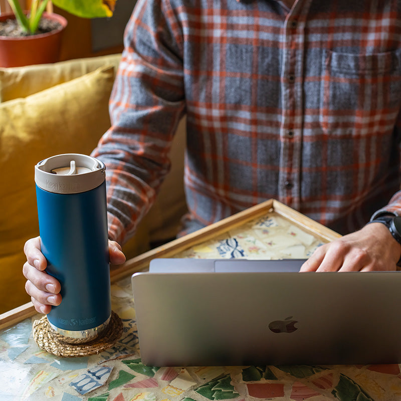 16oz-tkwide-with-cafe-cap-l0 tkwide_16oz_cafe_corsair_cafe_laptop_square.jpg